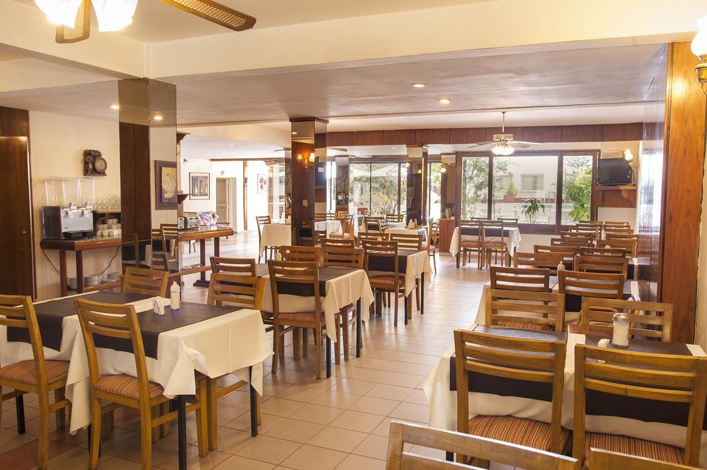 Hotel Carollo Mendoza Ngoại thất bức ảnh