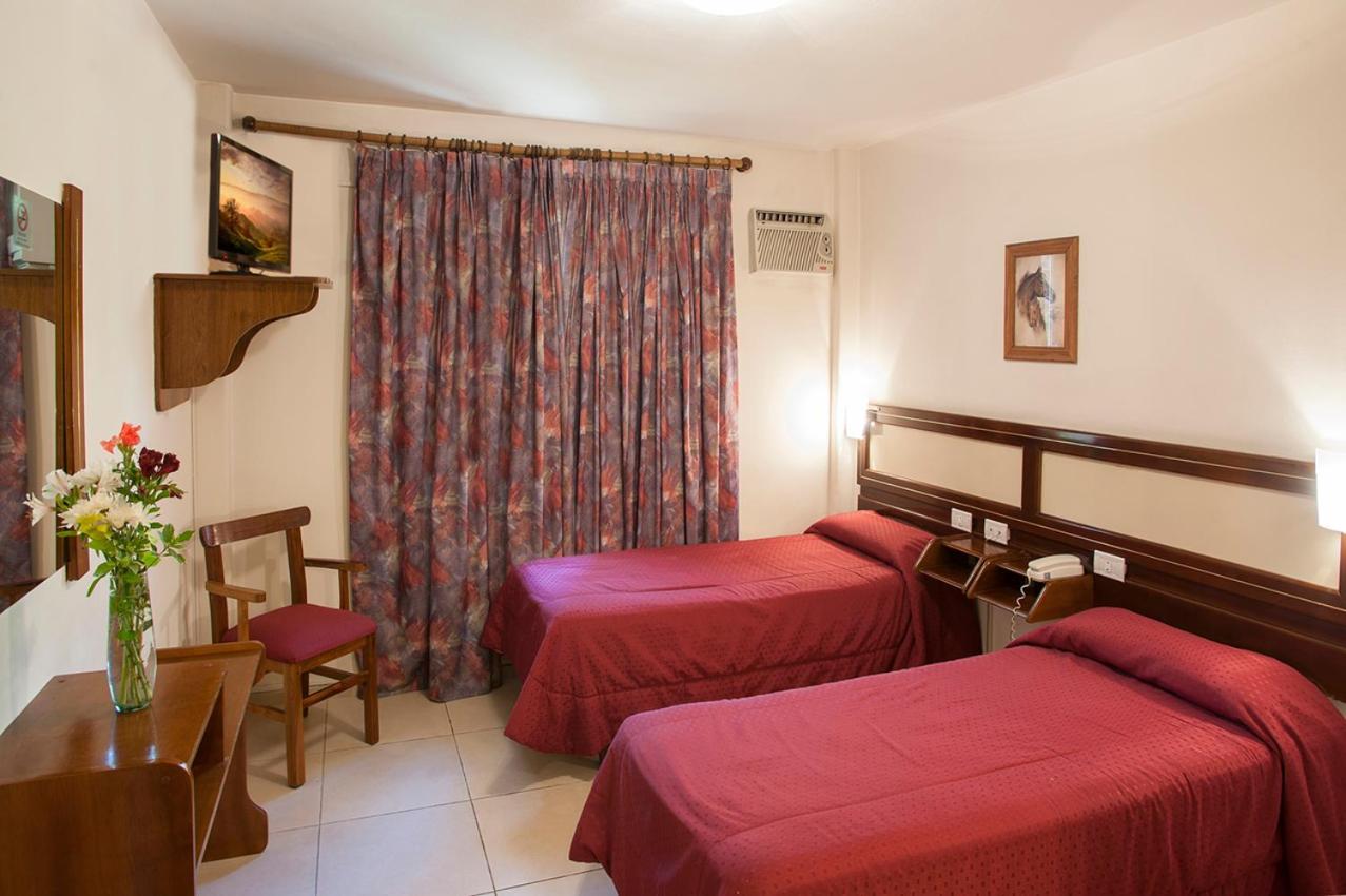 Hotel Carollo Mendoza Ngoại thất bức ảnh